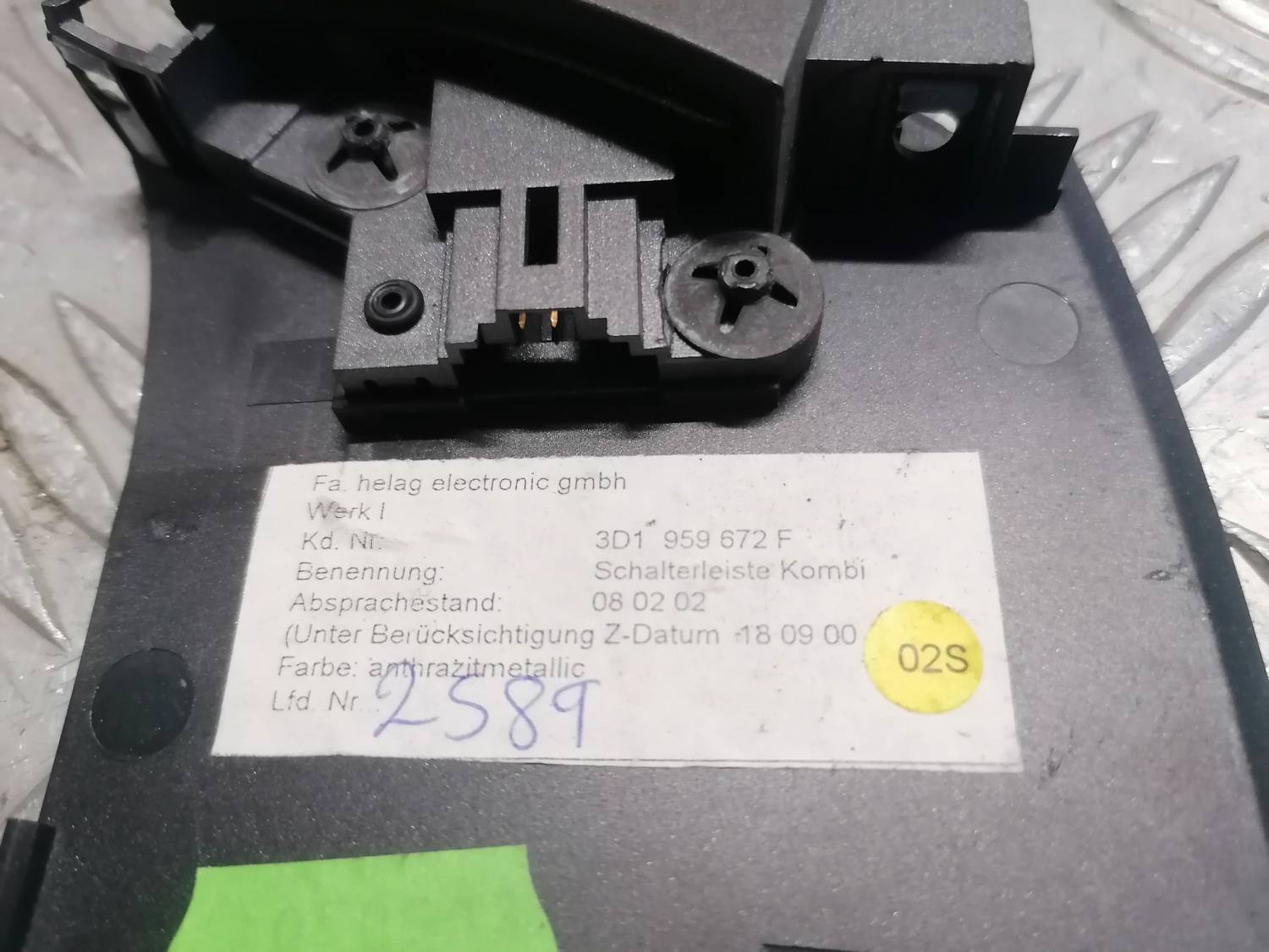 Parkošanās devēju poga priekš VW PHAETON 2003 5 Parkošanās devēju poga priekš VW PHAETON 2003