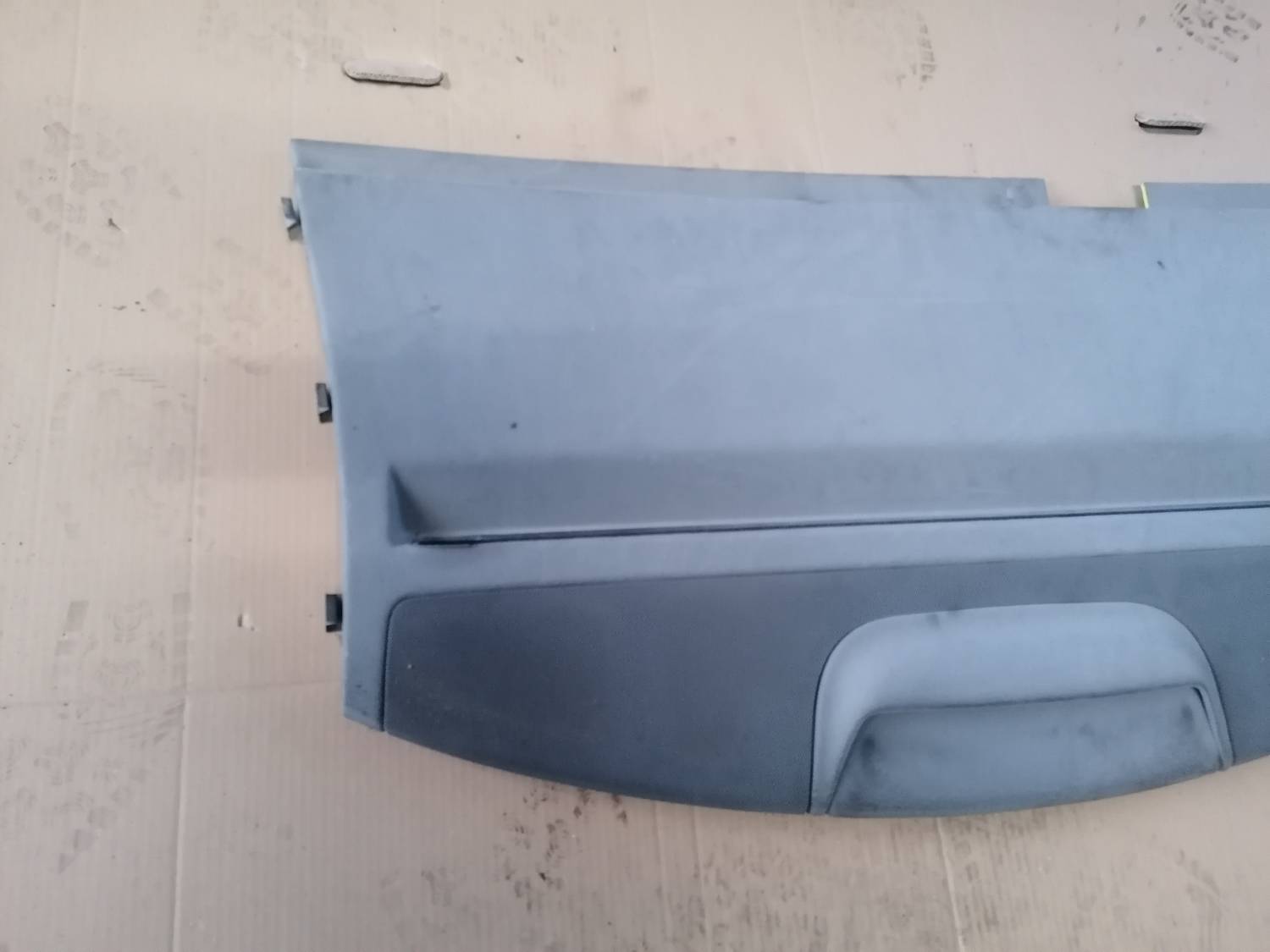 Bagāžnieka nodalījuma plaukts priekš VW PHAETON 2003 2 Bagāžnieka nodalījuma plaukts priekš VW PHAETON 2003