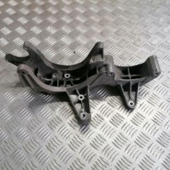 Ģeneratora kronšteins priekš VW PHAETON 2003