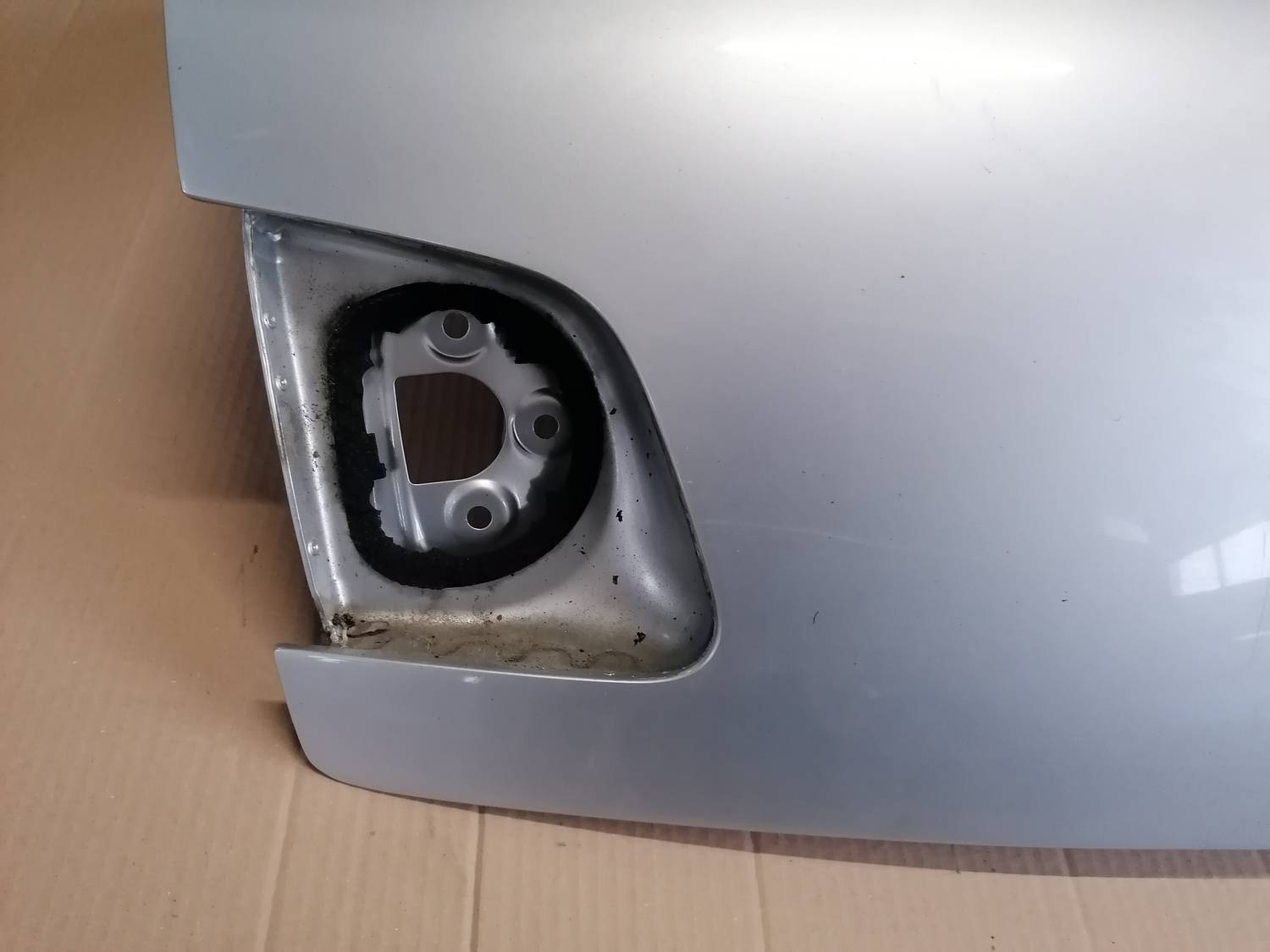 Bagāžnieka vāks priekš VW PHAETON 2003 2 Bagāžnieka vāks priekš VW PHAETON 2003