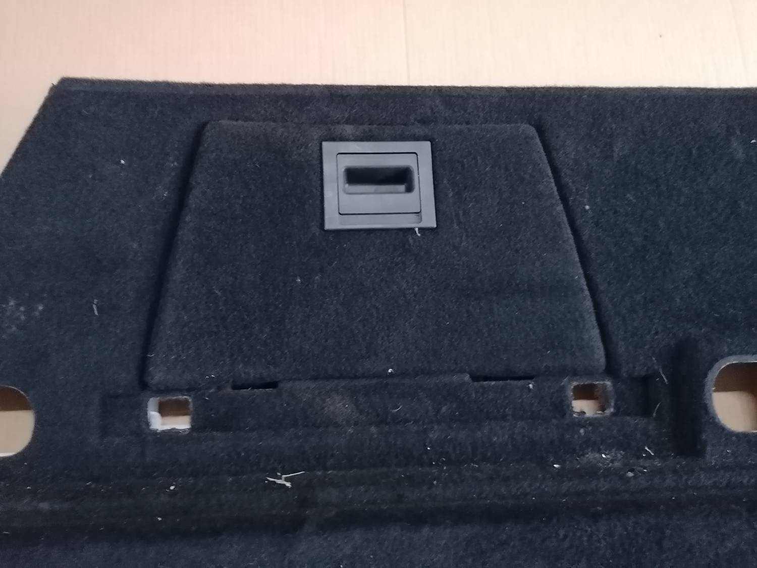 Bagāžnieka nodalījuma sānu apdare priekš OPEL INSIGNIA SPORTS TOURER 2013