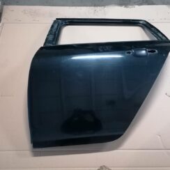 Aizmugurējās kreisās durvis priekš OPEL INSIGNIA SPORTS TOURER 2013