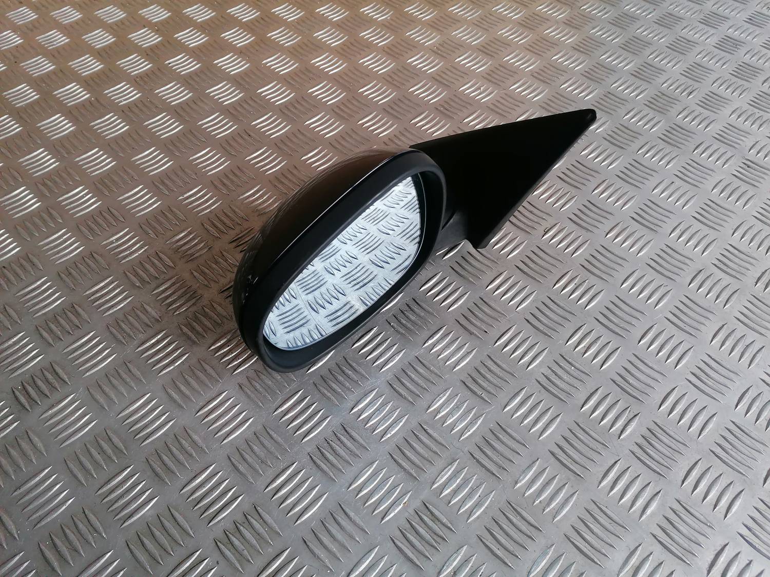 Ārējais spogulis, pa kreisi priekš BMW 318D E91 2008 TOURING