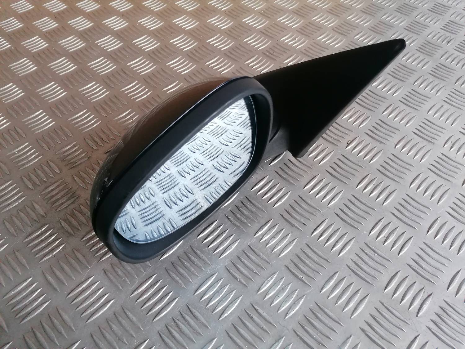 Ārējais spogulis, pa kreisi priekš BMW 318D E91 2008 TOURING