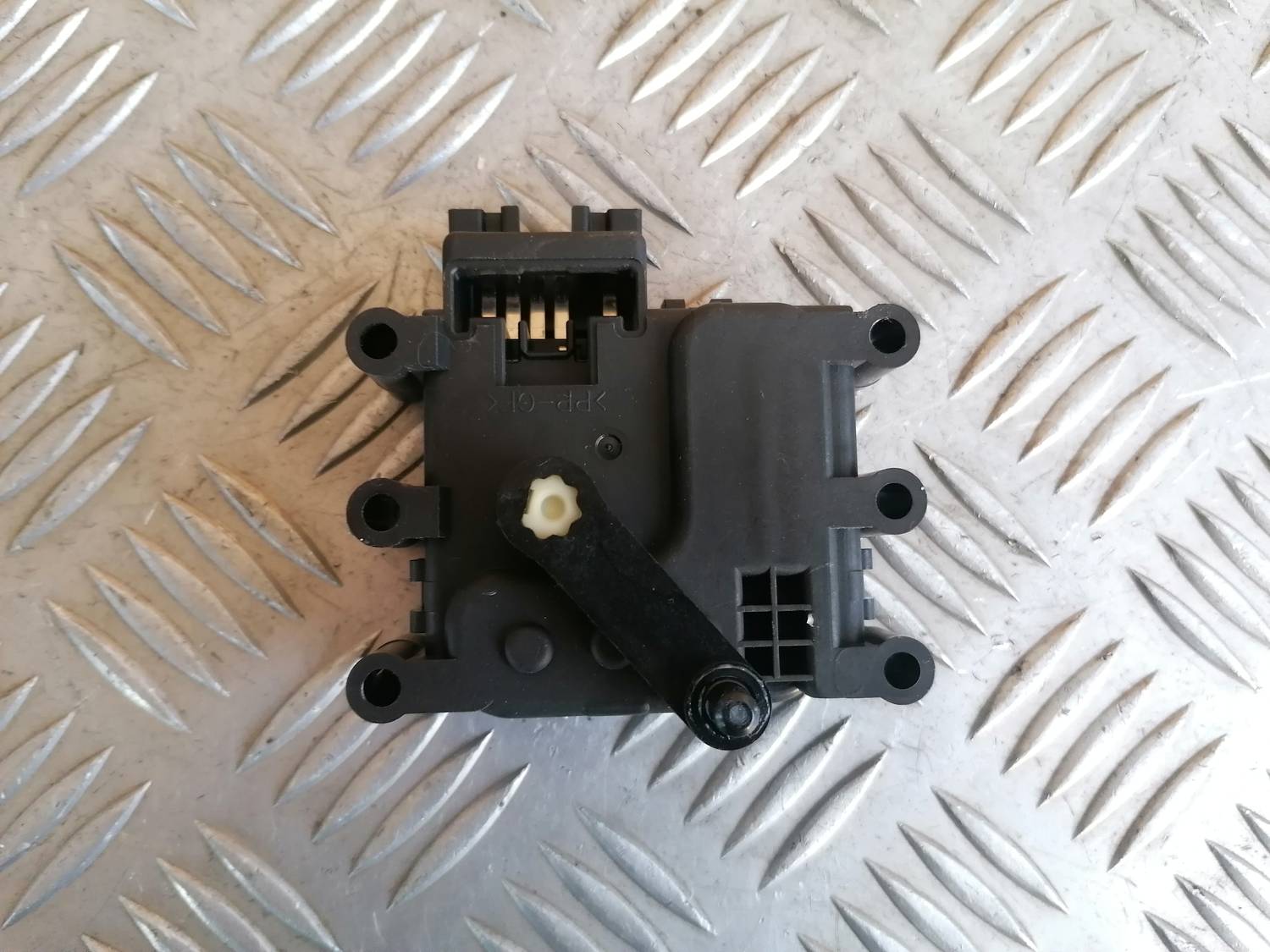 Apsildes sistēmas aktuators priekš MAZDA 6 2007