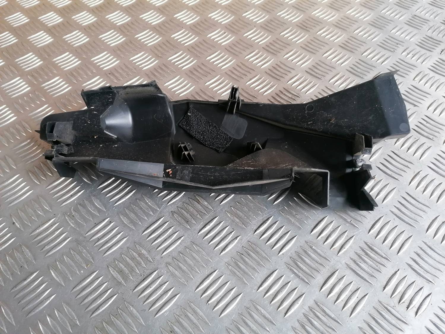 Vējstikla uzlika (deflektors) priekš MAZDA 6 2007 2 Vējstikla uzlika (deflektors) priekš MAZDA 6 2007