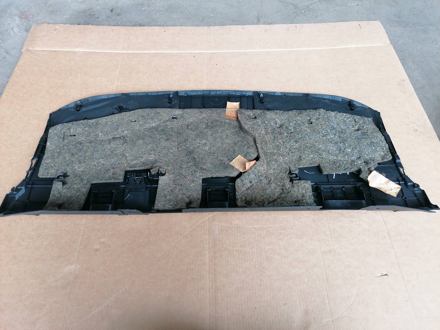 Bagāžnieka nodalījuma plaukts priekš MAZDA 6 2007