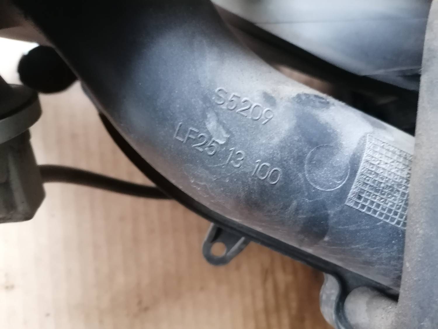 Ieplūdes kolektors priekš MAZDA 6 2007 7 Ieplūdes kolektors priekš MAZDA 6 2007