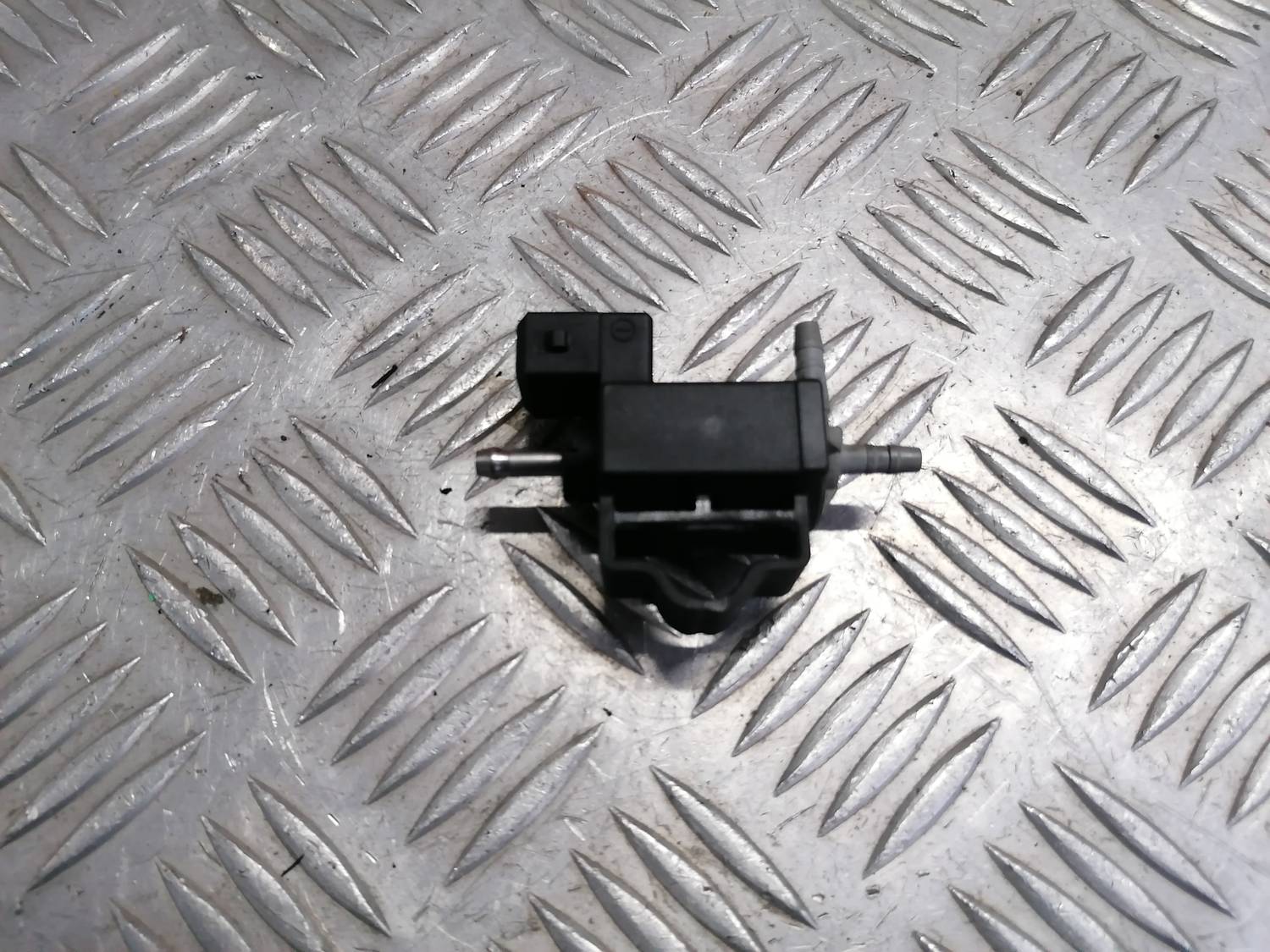 Solenoīda vakuuma vārsts priekš OPEL ASTRA J 2012