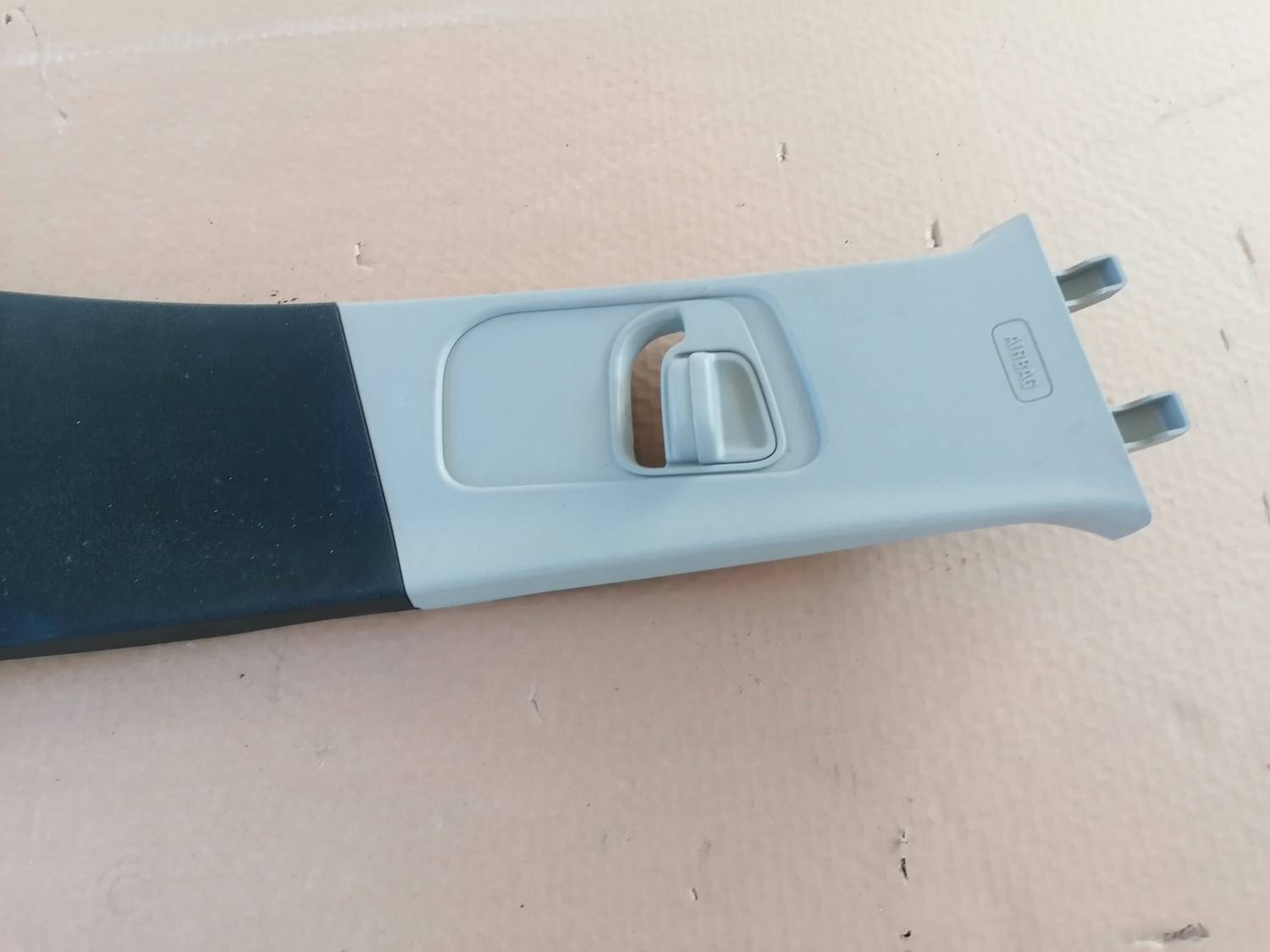 Vidējas salona statnes apdare priekš OPEL ASTRA J 2012 2 Vidējas salona statnes apdare priekš OPEL ASTRA J 2012