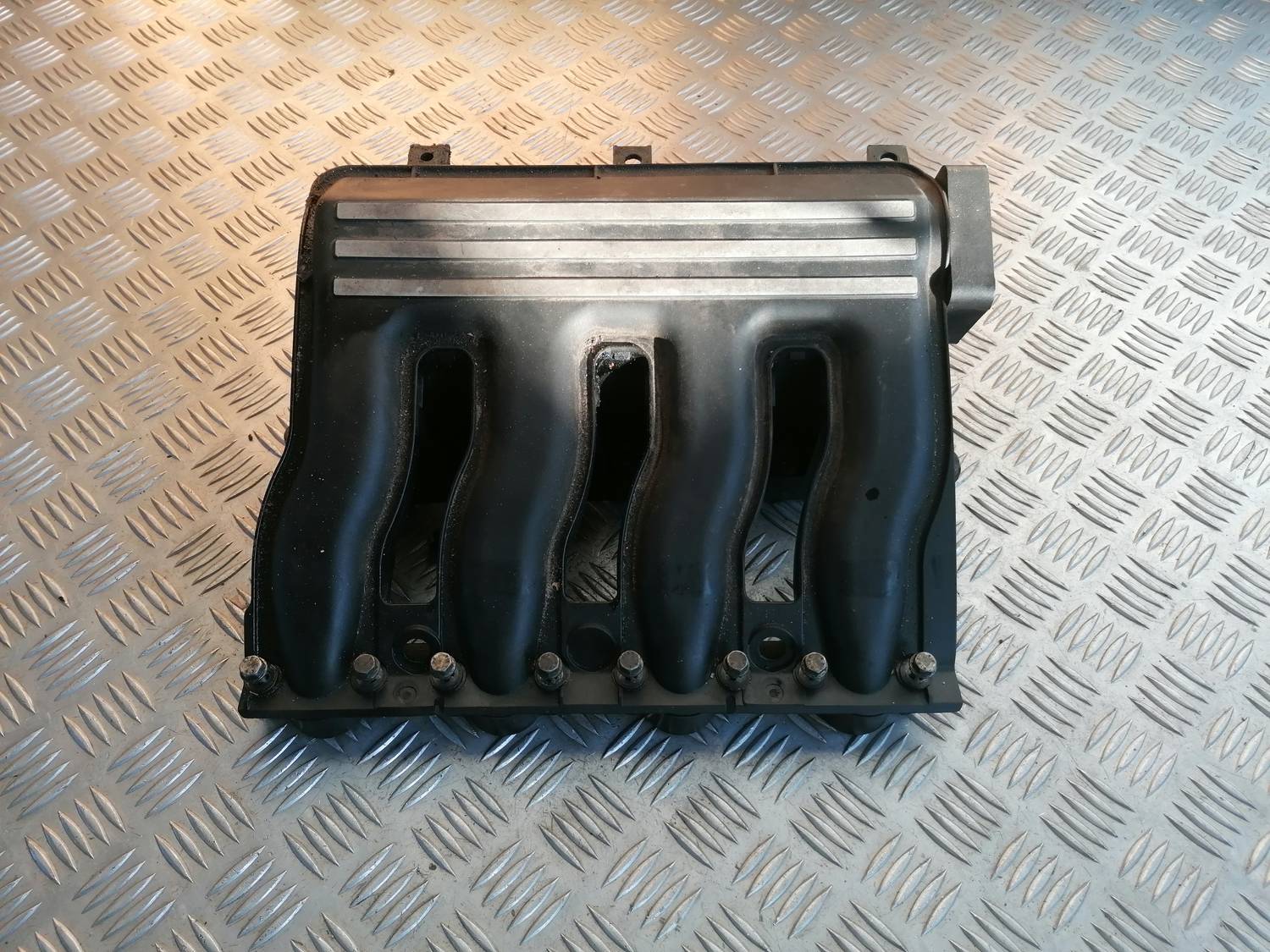 Ieplūdes kolektors priekš BMW 318D E46 2002 SEDAN