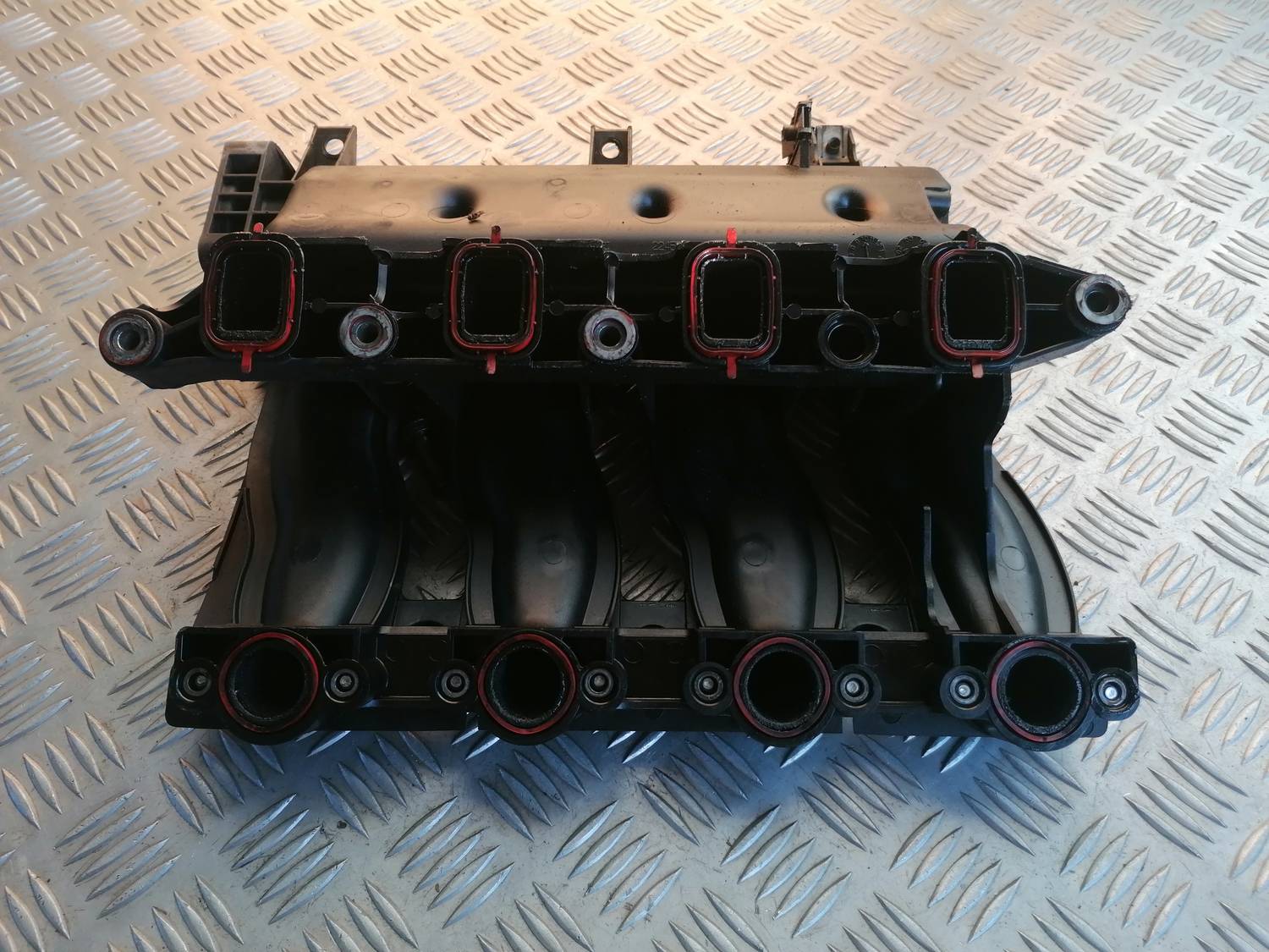 Ieplūdes kolektors priekš BMW 318D E46 2002 SEDAN