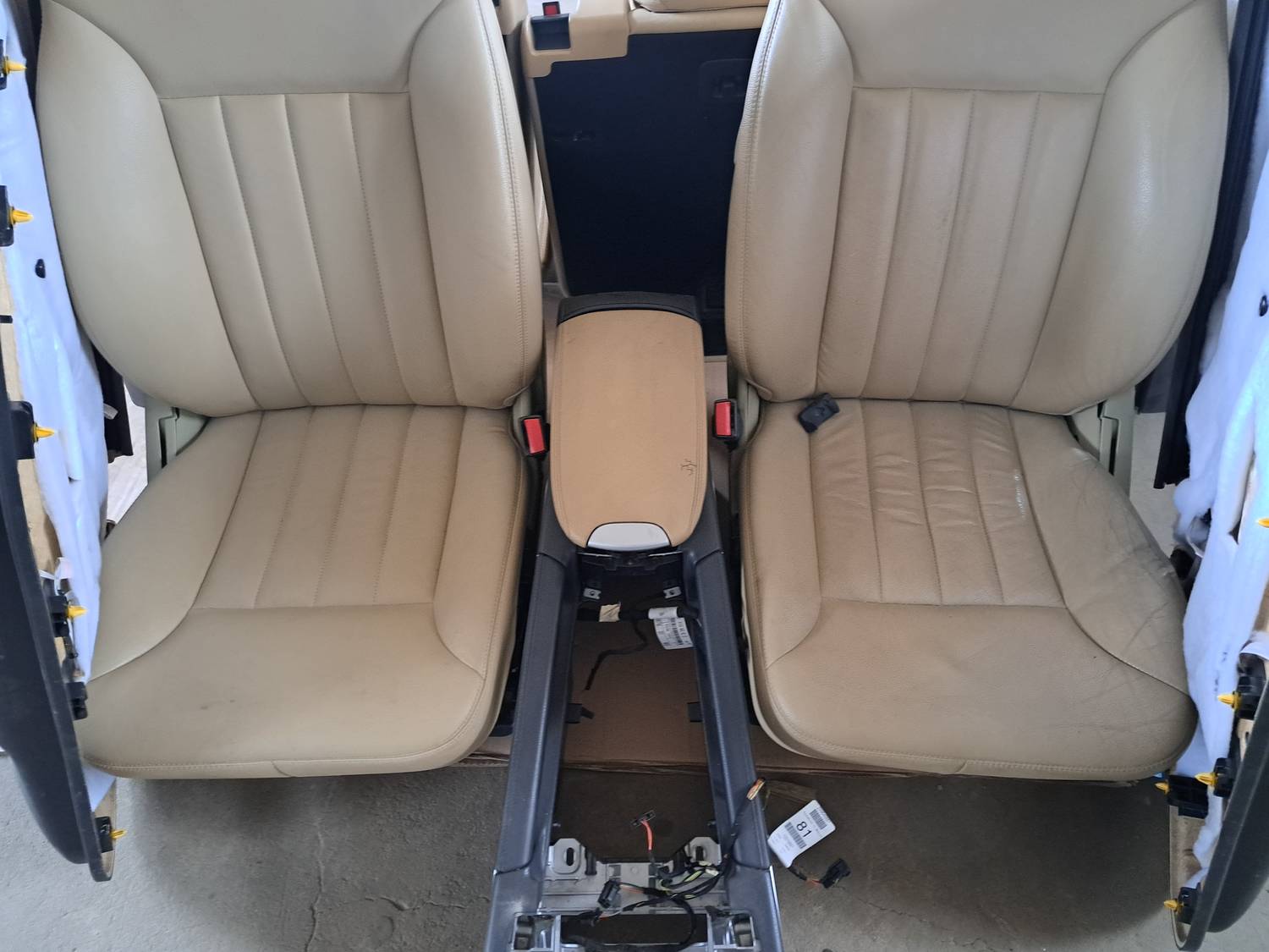 Sēdekļu komplekts priekš MERCEDES BENZ ML280 2008 OBSIDIAN BLACK 2 Sēdekļu komplekts priekš MERCEDES BENZ ML280 2008 OBSIDIAN BLACK