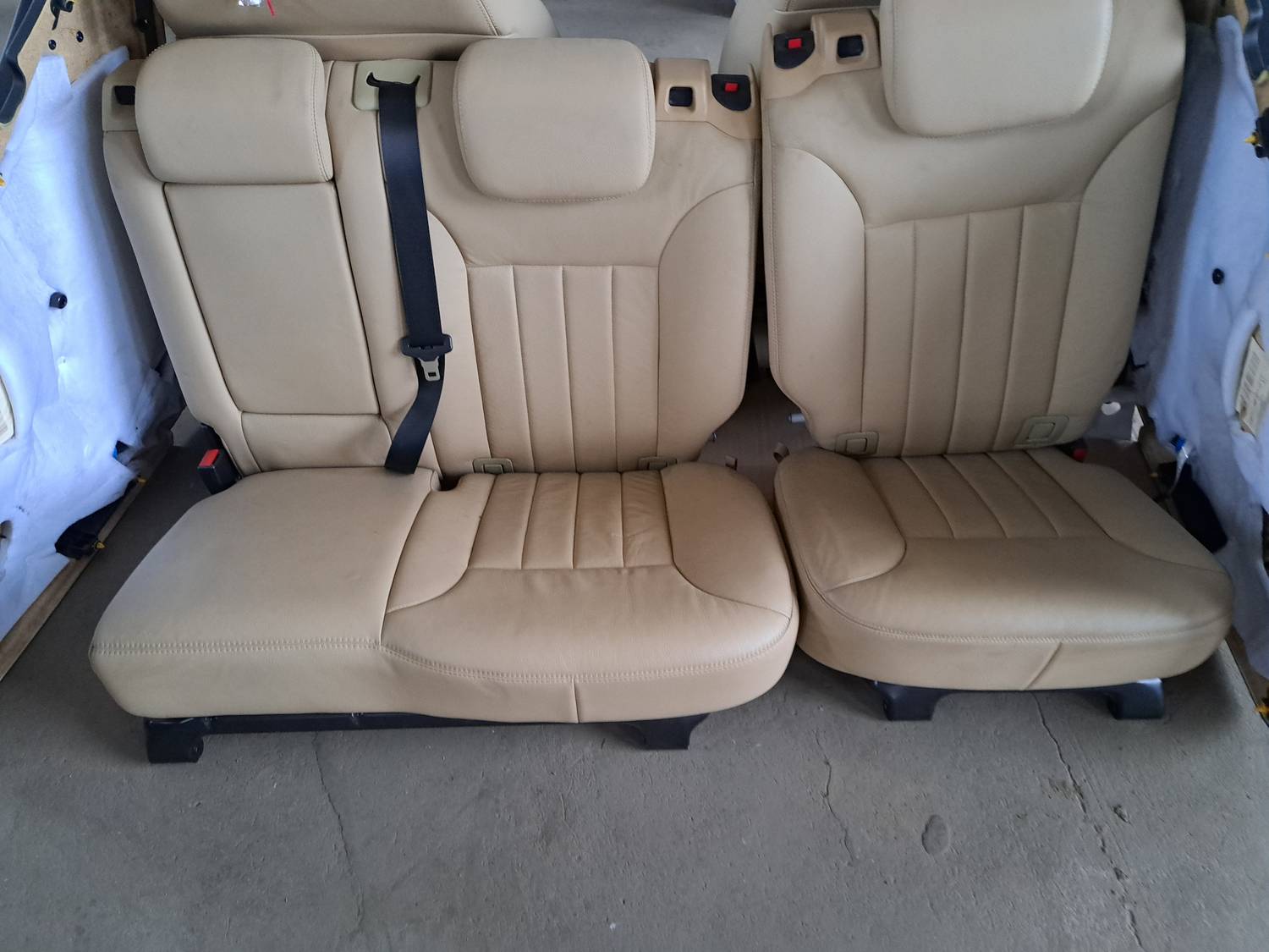 Sēdekļu komplekts priekš MERCEDES BENZ ML280 2008 OBSIDIAN BLACK 7 Sēdekļu komplekts priekš MERCEDES BENZ ML280 2008 OBSIDIAN BLACK