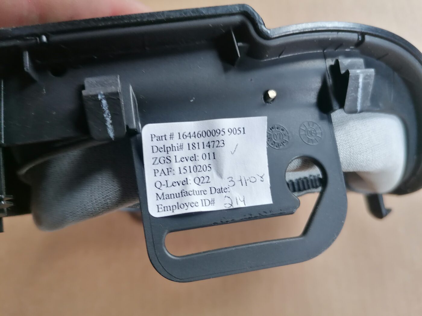 Stūres statnes putekļu aizsargs (salonā) priekš MERCEDES BENZ ML280 2008 OBSIDIAN BLACK 4 Stūres statnes putekļu aizsargs (salonā) priekš MERCEDES BENZ ML280 2008 OBSIDIAN BLACK