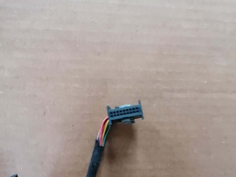 Bagāžnieka vāks priekš MERCEDES BENZ ML280 2008 OBSIDIAN BLACK 12 Bagāžnieka vāks priekš MERCEDES BENZ ML280 2008 OBSIDIAN BLACK