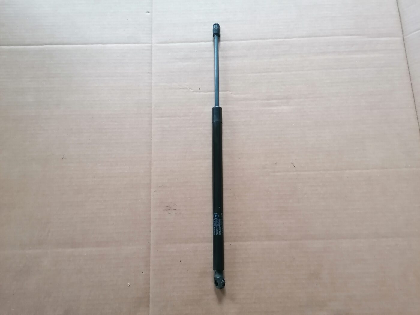 Bagažnieka vāka amortizators priekš MERCEDES BENZ ML280 2008 OBSIDIAN BLACK 1 Bagažnieka vāka amortizators priekš MERCEDES BENZ ML280 2008 OBSIDIAN BLACK