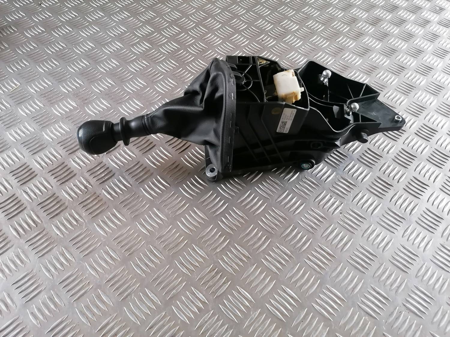 Ātrumu pārslēgšanas slēdzis priekš VW CRAFTER 2018 1 Ātrumu pārslēgšanas slēdzis priekš VW CRAFTER 2018