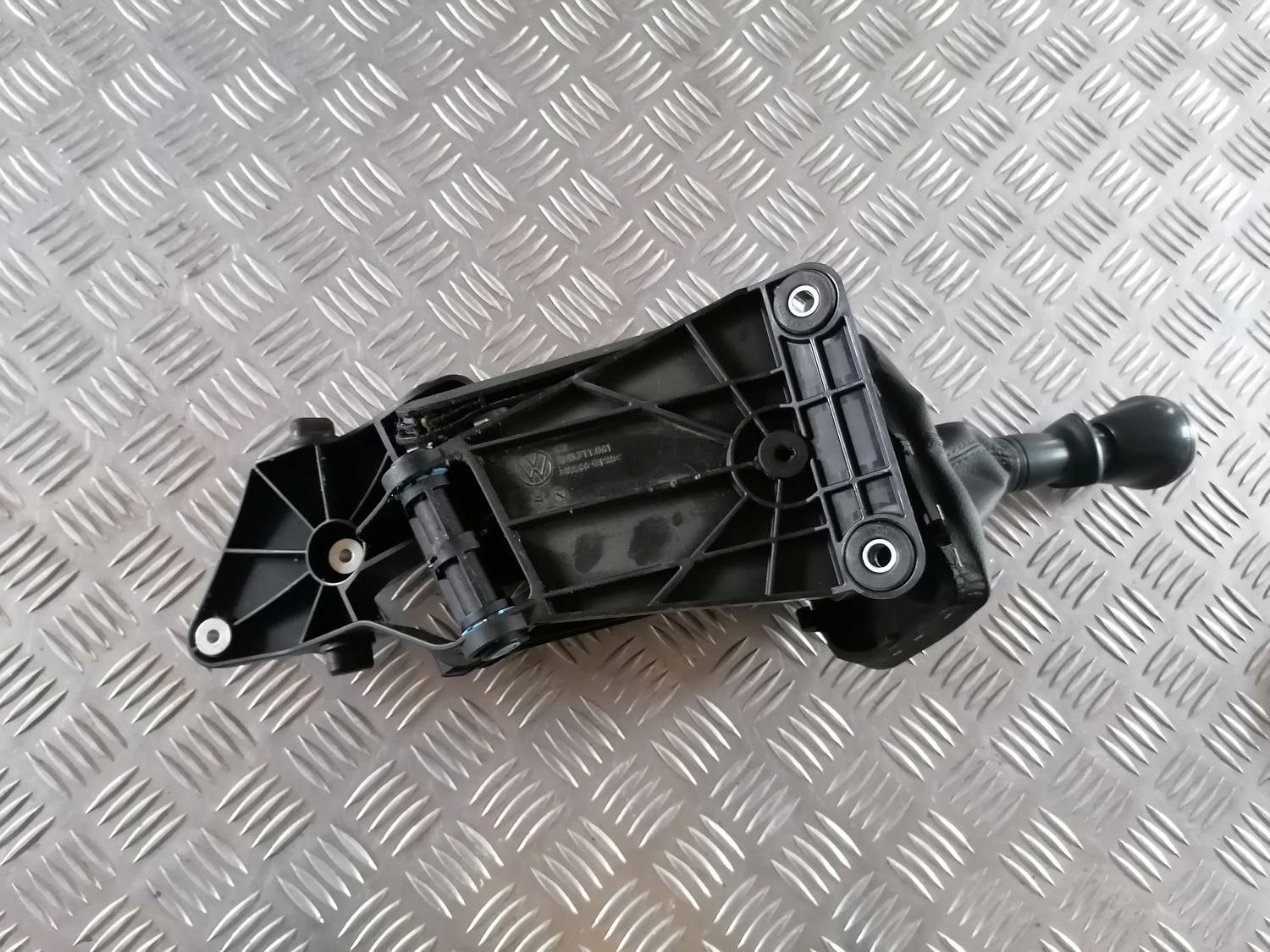 Ātrumu pārslēgšanas slēdzis priekš VW CRAFTER 2018 3 Ātrumu pārslēgšanas slēdzis priekš VW CRAFTER 2018