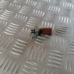 Eļļas spiediena regulēšanas devējs priekš VW CRAFTER 2018