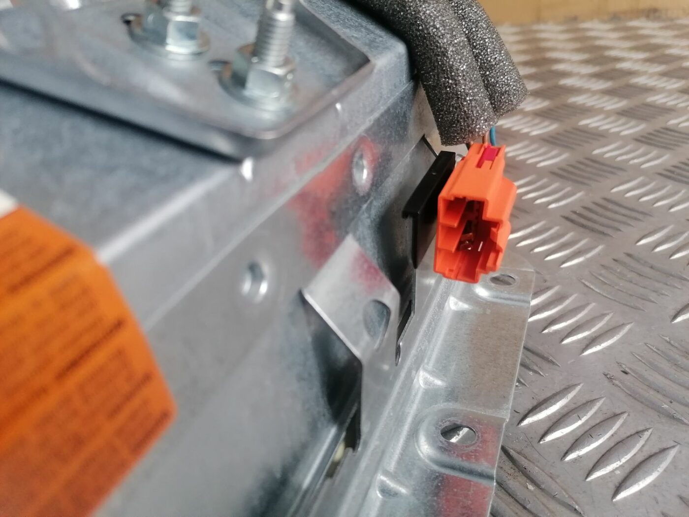 Mērinstrumentu paneļa drošības spilvens priekš VOLVO V70 2009