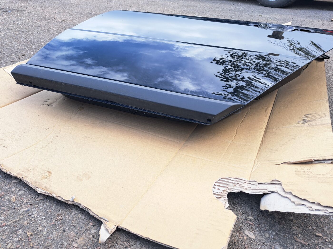 Aizmugurējās kreisās durvis priekš VOLVO V70 2009 2 Aizmugurējās kreisās durvis priekš VOLVO V70 2009