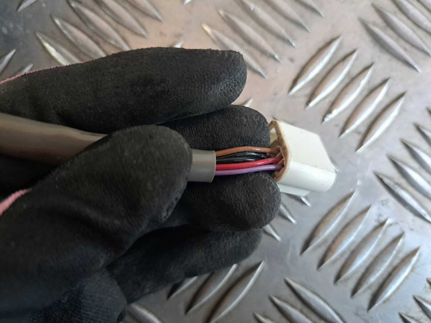 Ārējais spogulis, pa kreisi priekš TOYOTA RAV 4 2006 6 Ārējais spogulis, pa kreisi priekš TOYOTA RAV 4 2006