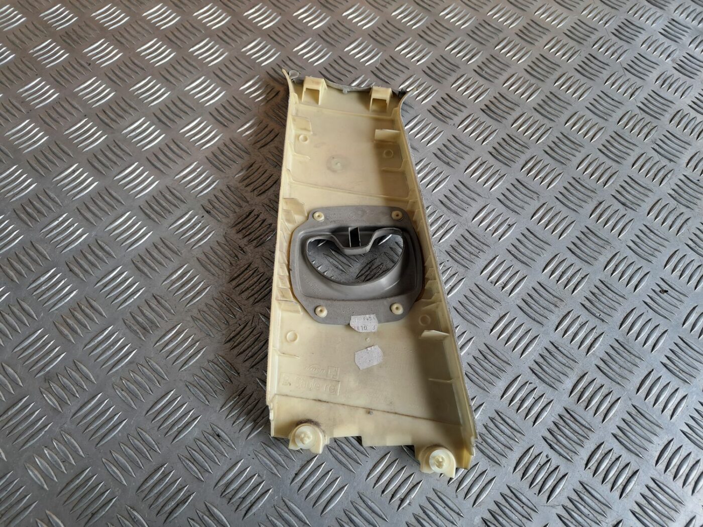 Vidējas salona statnes apdare priekš BMW 525 E60 2004 BLACK 2 Vidējas salona statnes apdare priekš BMW 525 E60 2004 BLACK