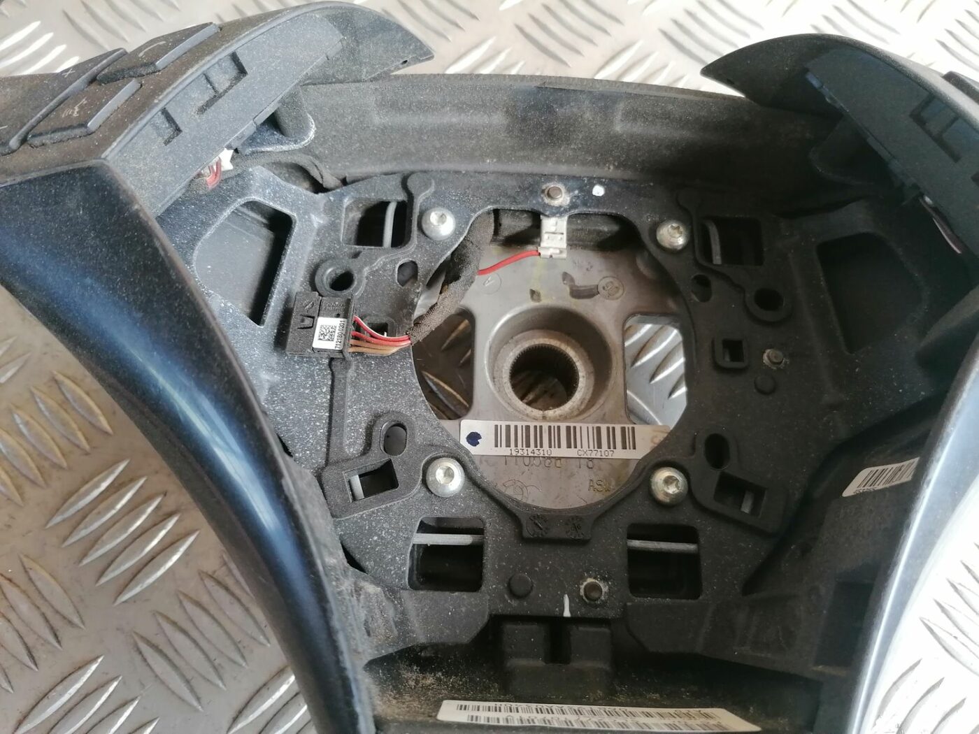 Stūre priekš BMW 525 E60 2004 BLACK 6 Stūre priekš BMW 525 E60 2004 BLACK