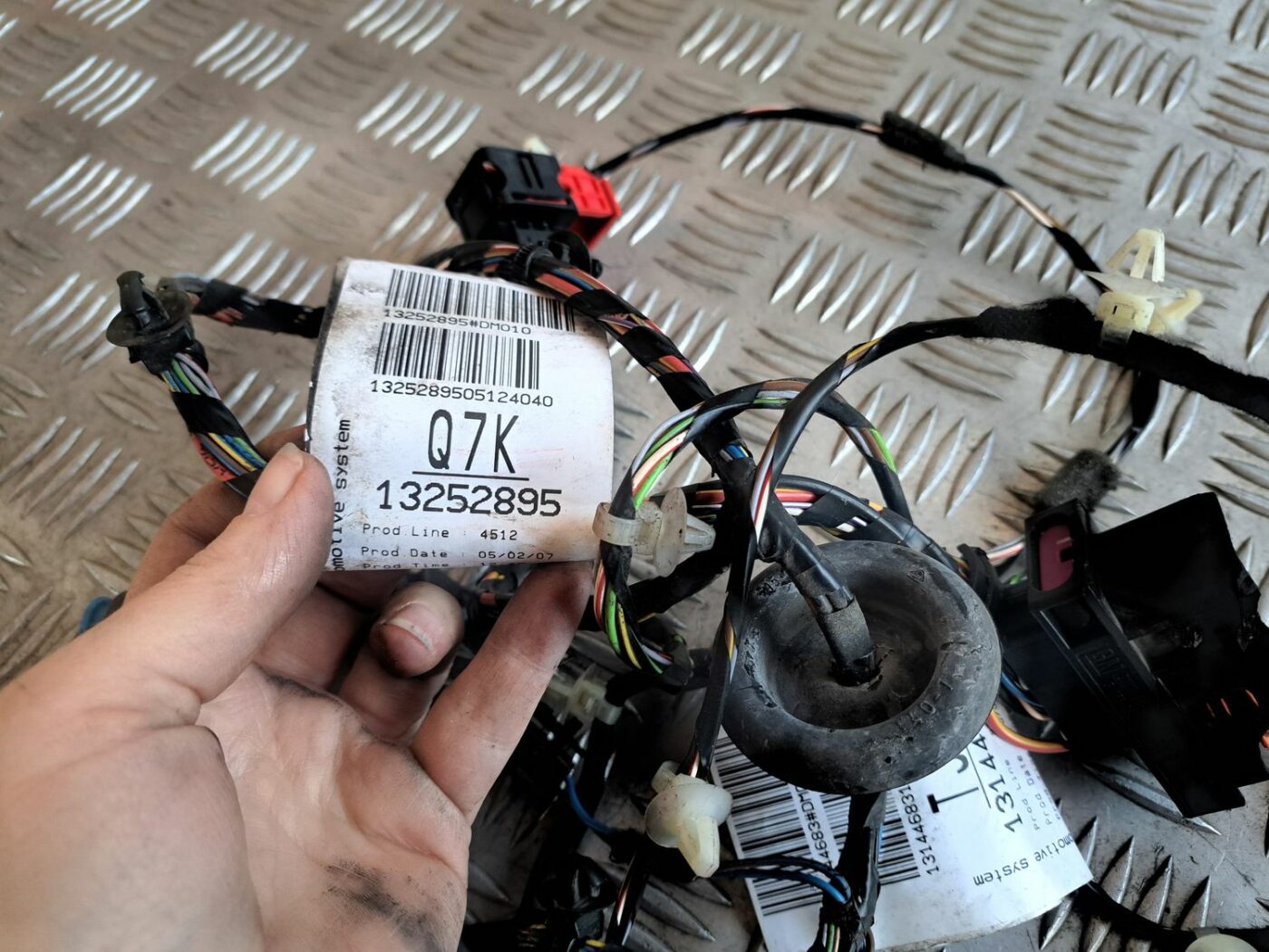 Durvju vadi priekš OPEL CORSA 2007