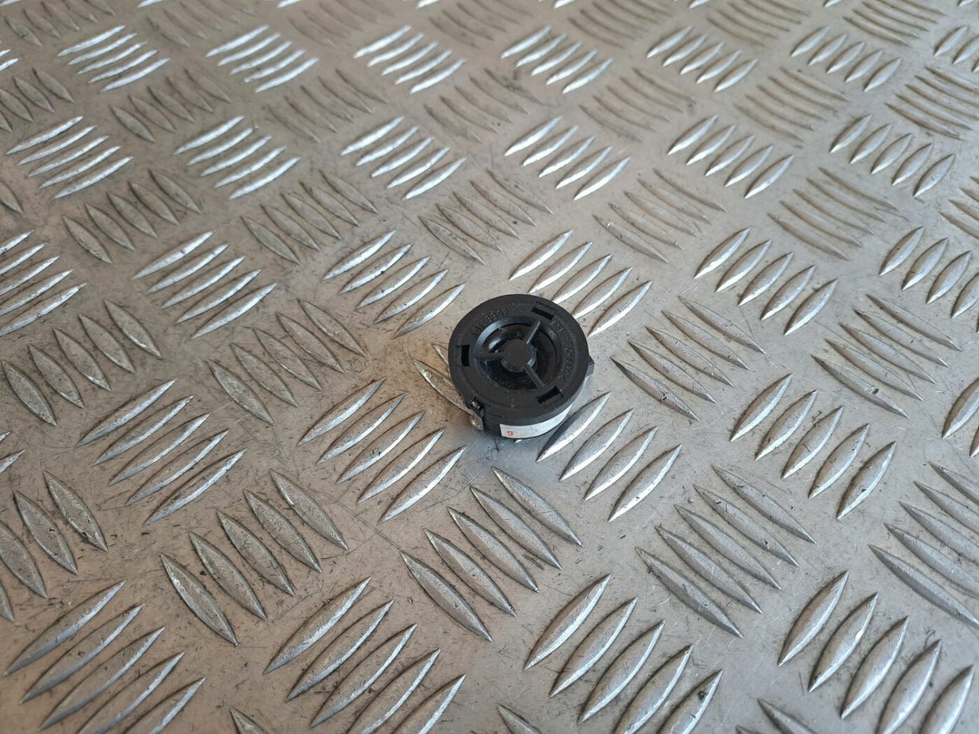 Durvju skaļrunis, augšā priekš OPEL CORSA 2007 1 Durvju skaļrunis, augšā priekš OPEL CORSA 2007