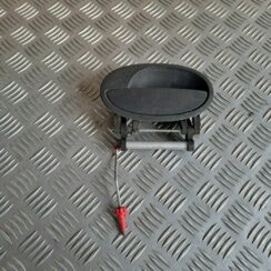 Aizmugurējais kreisais durvju rokturis priekš OPEL MERIVA 2004