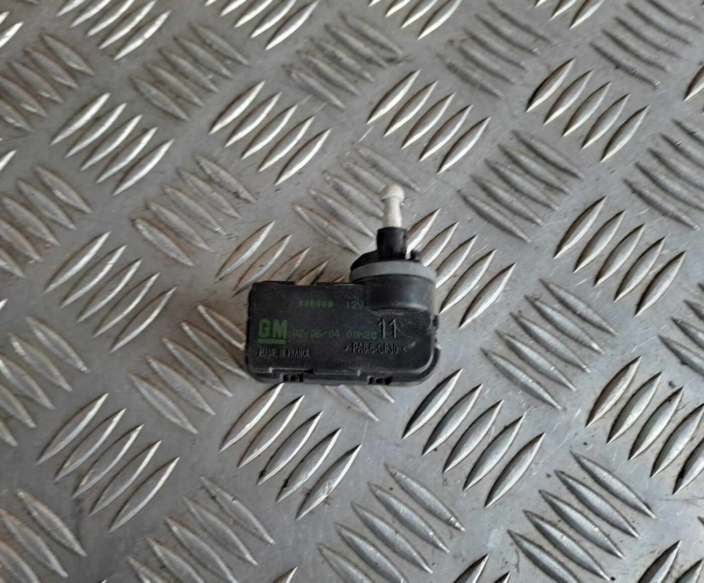 Lukturu augstuma regulēšanas korektors priekš OPEL MERIVA 2004 2 Lukturu augstuma regulēšanas korektors priekš OPEL MERIVA 2004