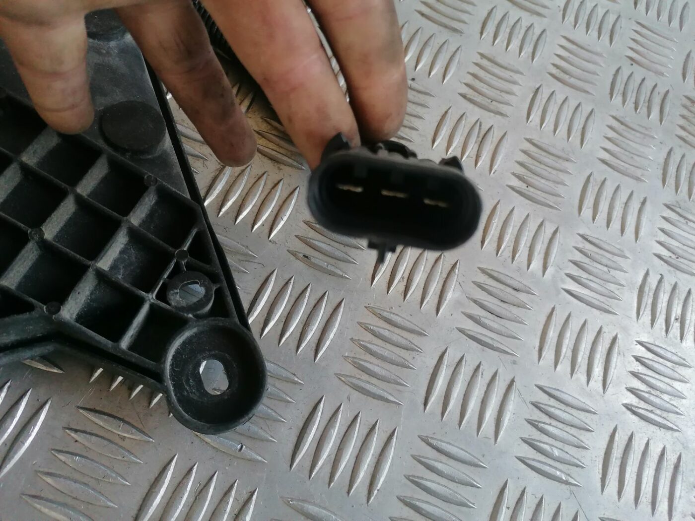 Dzesēšanas radiatora ventilators priekš OPEL MERIVA 2004 5 Dzesēšanas radiatora ventilators priekš OPEL MERIVA 2004