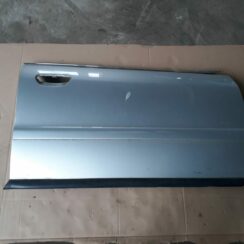Priekšējās labās durvis priekš AUDI A4 2000 AVANT