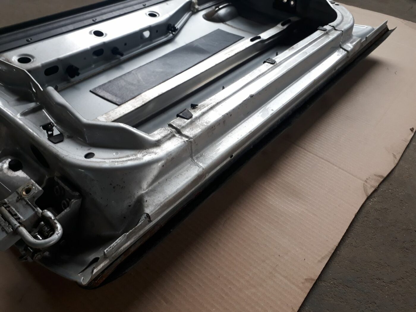 Priekšējās labās durvis priekš AUDI A4 2000 AVANT 5 Priekšējās labās durvis priekš AUDI A4 2000 AVANT