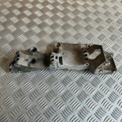 Ģeneratora kronšteins priekš VW GOLF IV 1999