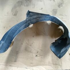 Priekšējais labais paspārns priekš VW GOLF IV 1999