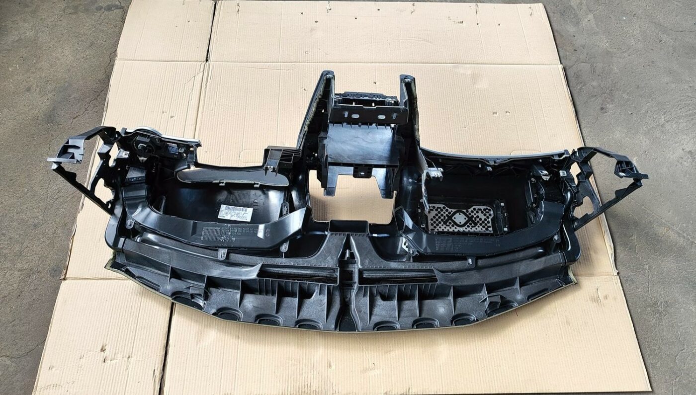 Mērinstrumentu panelis priekš SKODA OCTAVIA 2008 8 Mērinstrumentu panelis priekš SKODA OCTAVIA 2008