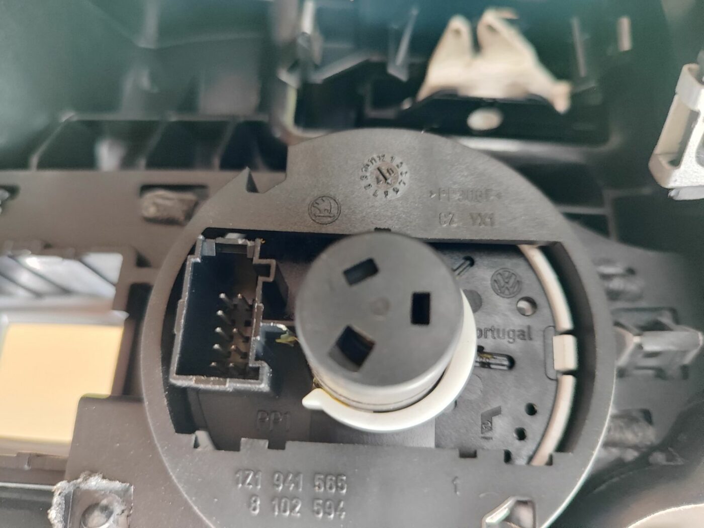 Mērinstrumentu panelis priekš SKODA OCTAVIA 2008 4 Mērinstrumentu panelis priekš SKODA OCTAVIA 2008