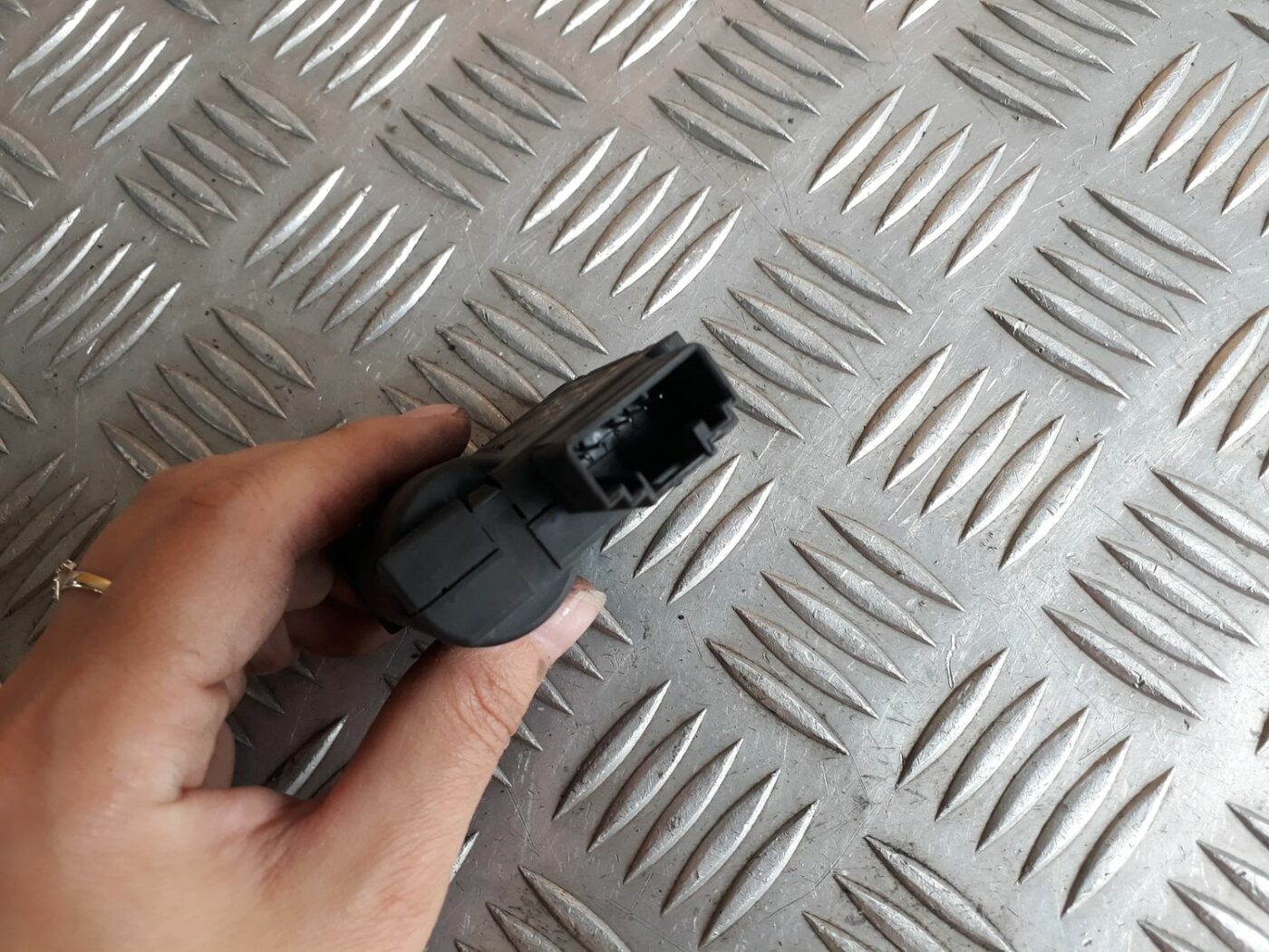 Apsildes sistēmas aktuators priekš AUDI A6 AVANT 2006