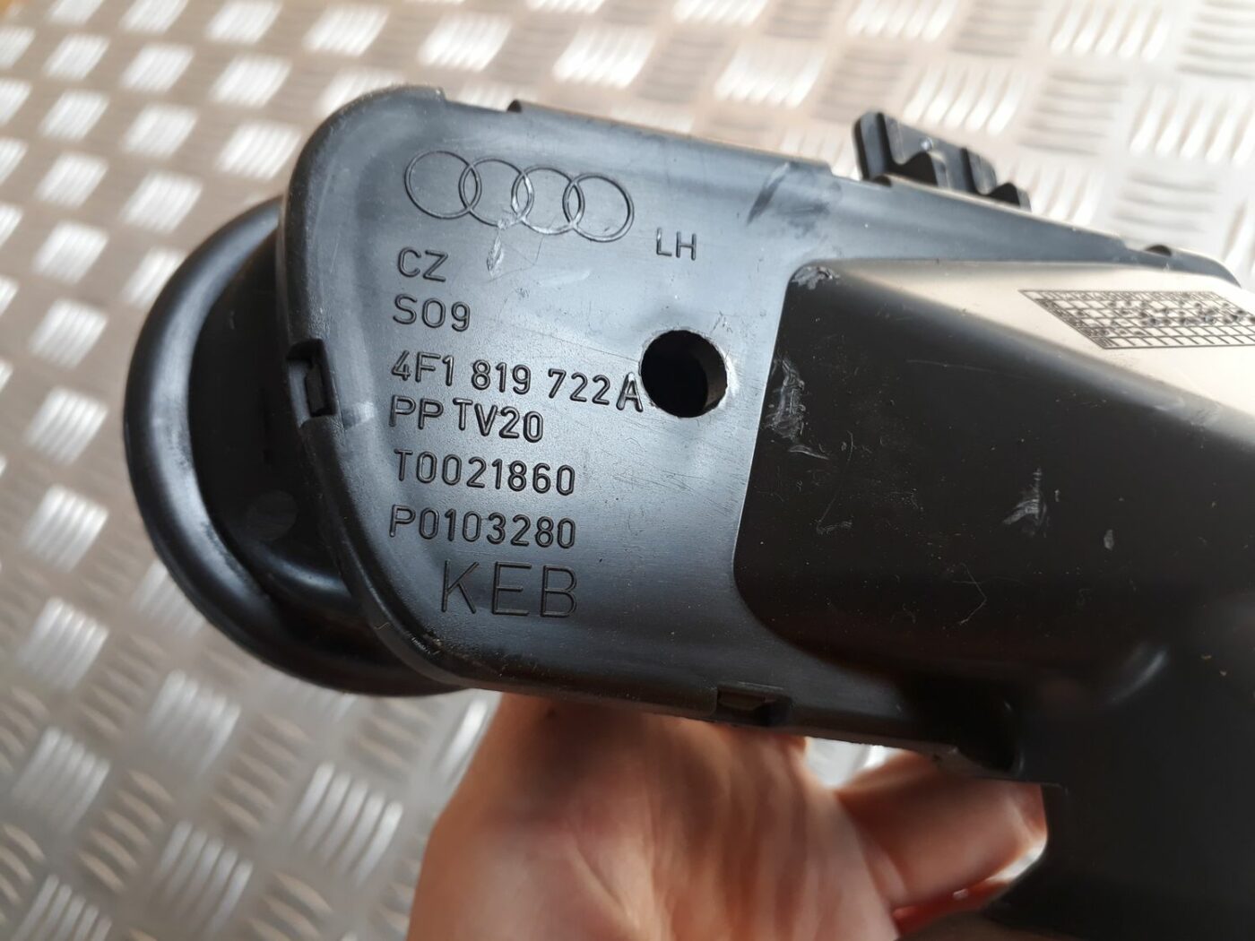 Salona gaisa vads priekš AUDI A6 AVANT 2006 3 Salona gaisa vads priekš AUDI A6 AVANT 2006