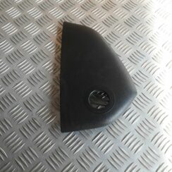 Mērinstrumentu paneļa sānu apdare priekš AUDI A6 AVANT 2006