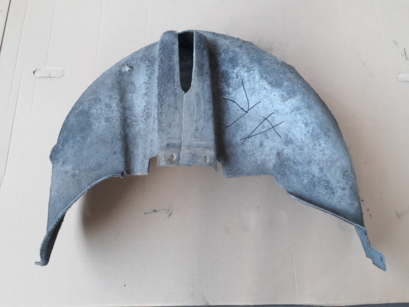 Aizmugurējais kreisais paspārns priekš AUDI A6 AVANT 2006 2 Aizmugurējais kreisais paspārns priekš AUDI A6 AVANT 2006