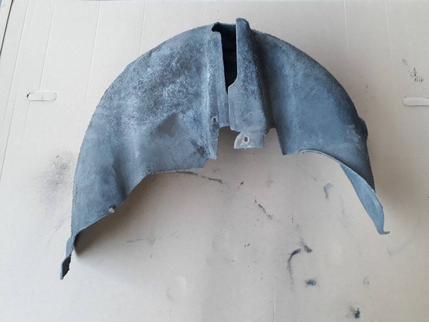 Aizmugurējais labais paspārns priekš AUDI A6 AVANT 2006 2 Aizmugurējais labais paspārns priekš AUDI A6 AVANT 2006