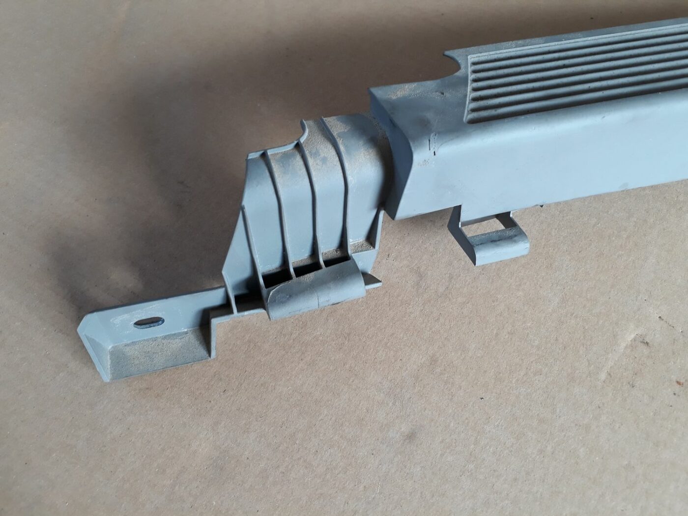 Bagāžnieka nodalījuma ventilācijas režģis priekš BMW 530D E61 2006 TOURING BLUE 5 Bagāžnieka nodalījuma ventilācijas režģis priekš BMW 530D E61 2006 TOURING BLUE