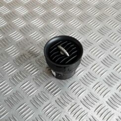 Mērinstrumentu paneļa gaisa vads, centrā priekš SEAT IBIZA 2005