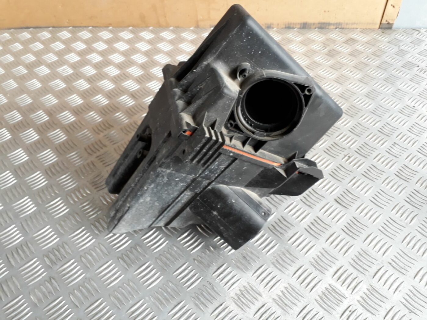 Gaisa filtra korpuss priekš SEAT IBIZA 2005 1 Gaisa filtra korpuss priekš SEAT IBIZA 2005