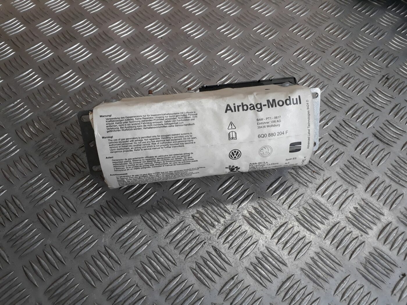 Mērinstrumentu paneļa drošības spilvens priekš SEAT IBIZA 2005 7 Mērinstrumentu paneļa drošības spilvens priekš SEAT IBIZA 2005