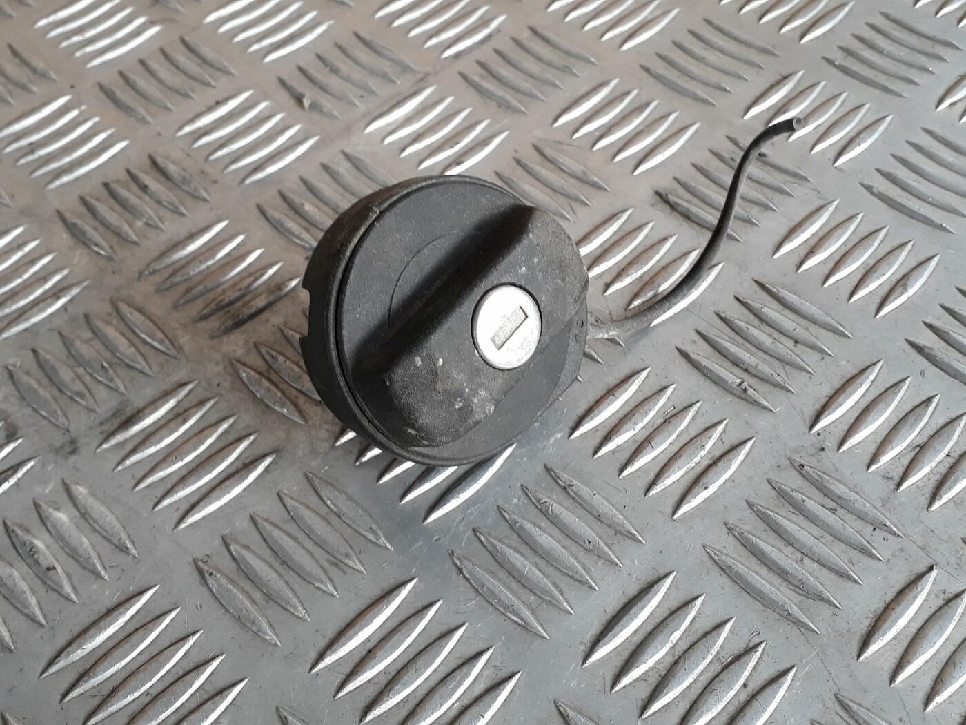 Degvielas uzpildes korķis priekš SEAT IBIZA 2005 1 Degvielas uzpildes korķis priekš SEAT IBIZA 2005